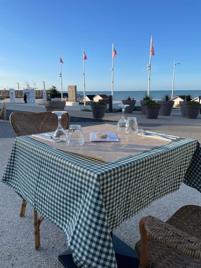 Beau Rivage Hotel-Restaurant Luc-sur-Mer Exteriör bild