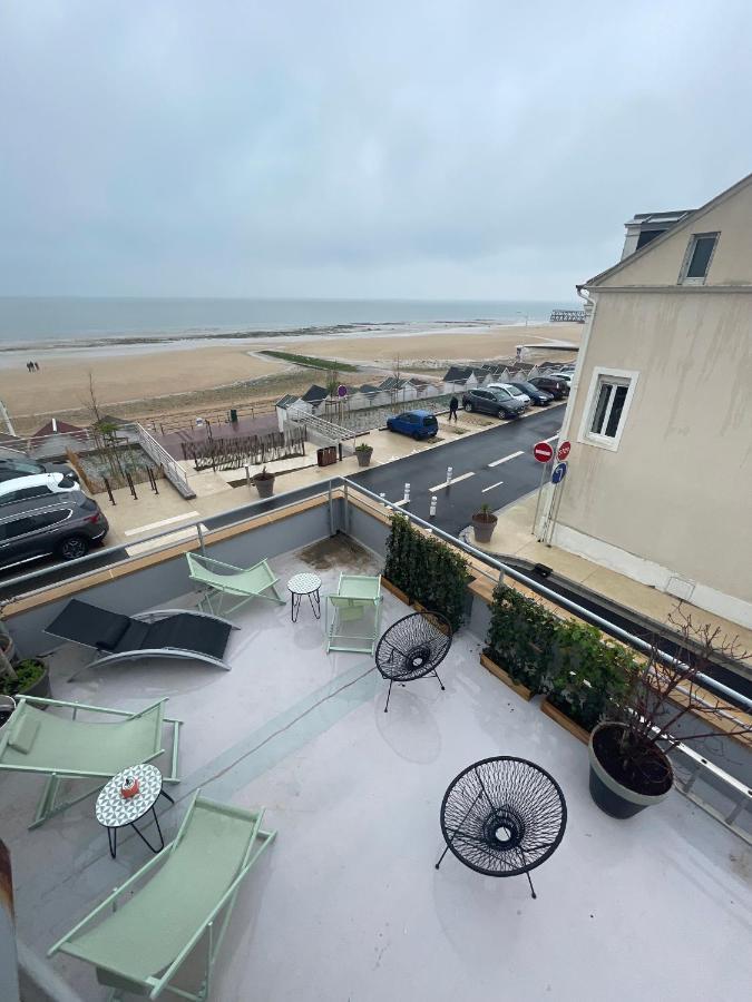 Beau Rivage Hotel-Restaurant Luc-sur-Mer Exteriör bild